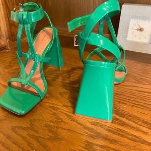Gianni Bini Bexxlie Fresca Green Heels